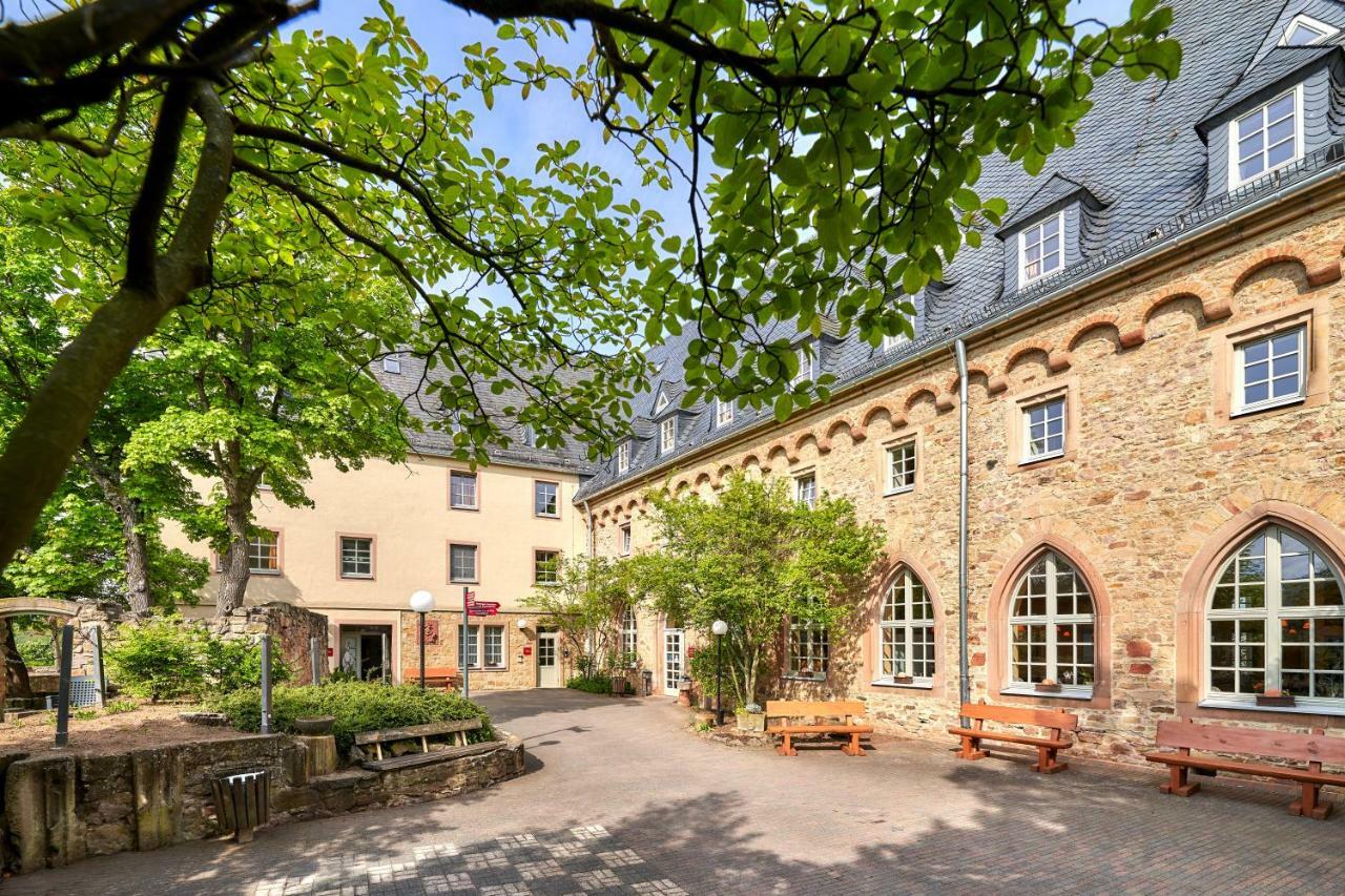 Отель Ev.Familienferien-Und Bildungsstaette Ebernburg Бад-Мюнстер-на-Штайн-Эбернбурге Экстерьер фото